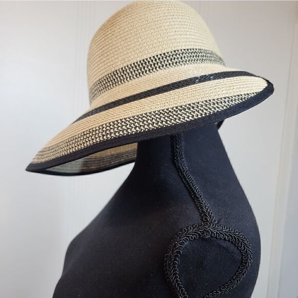 Magic Women's Hat  - Picture 3 of 8